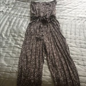 flower pattern jumpsuit with sinched waist
